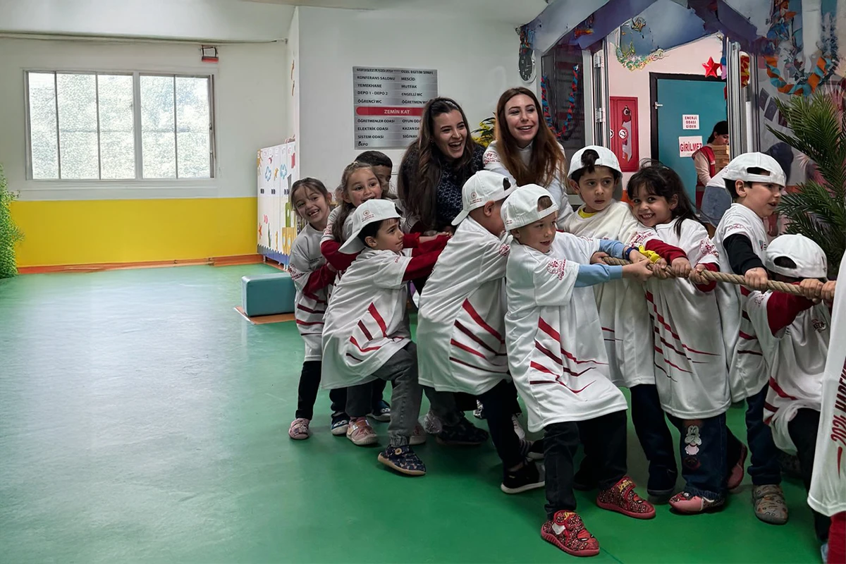 Minik Yüreklere Büyük Sürpriz: 23 Nisan’da Sporla Gülümseyen Yüzler